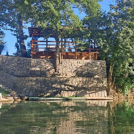 Сasa de vacaciones Kuca Za Odmor River Nest *